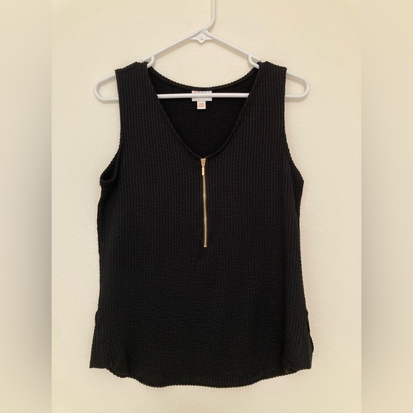 LuLaRoe Rachael V-Neck Zipper Sleeveless Top — black, gold zipper, size XXS. - Picture 1 of 8